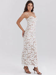 Robe moulante sans manches à lacets fleuris
