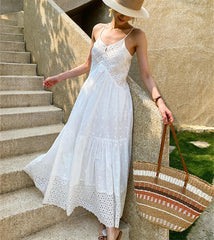 Robe bohème blanche en coton sans manches et dos nu