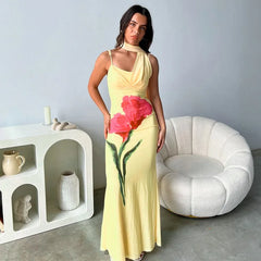 Robe de vacances moulante à fleurs et queue de poisson
