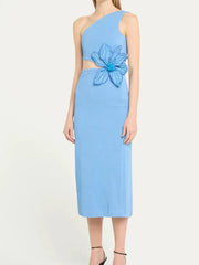 Robe fleurie asymétrique à découpe d'épaule
