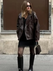 Manteau à poches en similicuir bordeaux