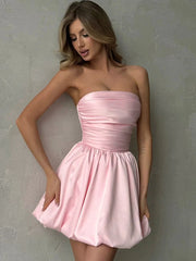 Robe mini bustier à volants et col bateau