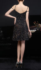 Robe midi à décolleté plongeant et sequins 