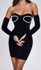 Robe mini moulante bustier en velours noir