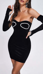 Robe mini moulante bustier en velours noir