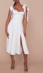 Robe imprimée ivoire à bretelles 