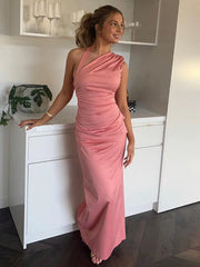 Robe longue dos nu froncée à col asymétrique