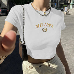 T-shirt court à col rond avec broderie de lettres noires