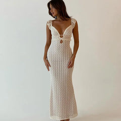 Robe midi sans manches dos nu à découpes et nœud