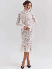 Robe midi moulante doublée en dentelle