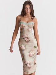Robe de vacances moulante à bretelles spaghetti et imprimé dentelle