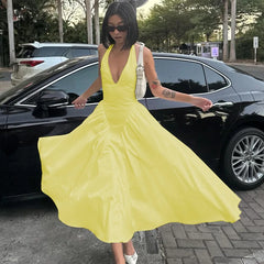 Robe de bal plissée dos nu à col V profond