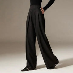 Pantalon à jambes larges et taille cintrée drapée