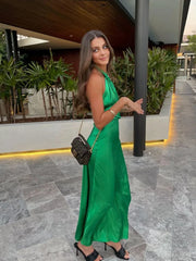 Robe longue bandage en satin à poitrine cache-cœur