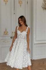 Robe de vacances trapèze en dentelle à col V et genoux
