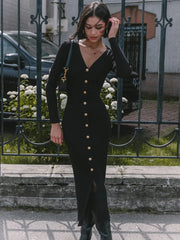 Robe longue moulante à empiècements floraux en résille
