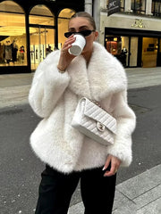 Manteau streetwear à revers en fourrure de renard duveteuse