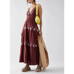 Robe de vacances brodée à dos nu et smocks