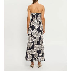 Robe de vacances tube fleurie à épaules dénudées