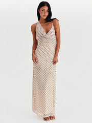 Robe de vacances à bretelles spaghetti, pois et décolleté asymétrique en V