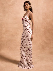 Robe longue à pois et bretelles roses