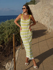Robe maxi moulante à manches courtes et ajourée