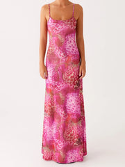 Robe longue à fines bretelles et imprimé floral