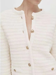 Gilet court en maille texturée à boutons