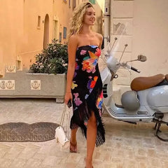 Robe longue à fleurs sans bretelles et épaules dénudées