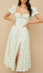 Robe midi blanche à manches bouffantes et imprimé floral vintage 