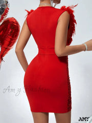 Robe moulante à sequins et bordure duveteuse avec fermeture éclair au dos - Amy Fashion