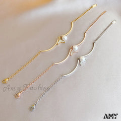 Amy Fashion - New Arrival Fish Tail Elegant Pearl Bracelet