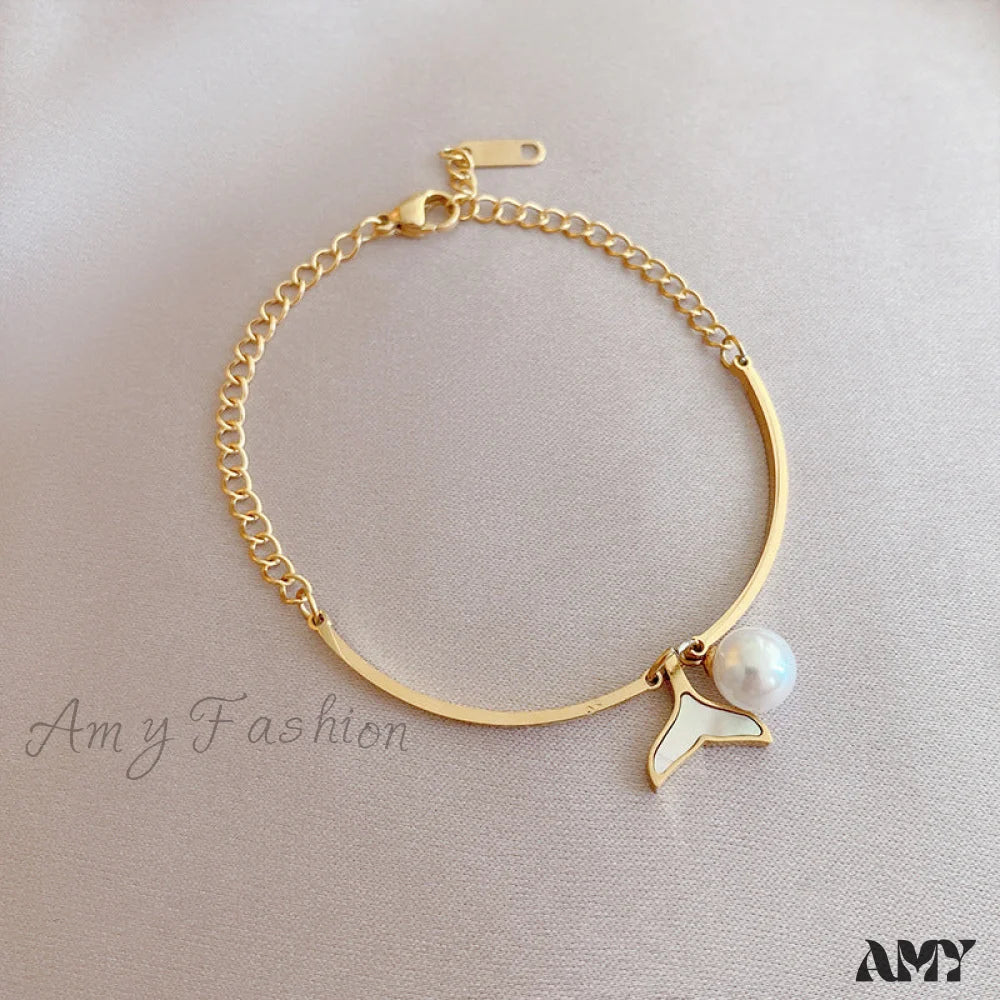 Amy Fashion - New Arrival Fish Tail Elegant Pearl Bracelet Gold