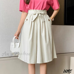 Amy Fashion - Slim Casual Trousers Shorts Apricot / S