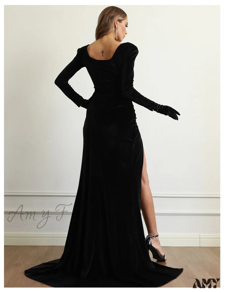 Amy Fashion - V-Neck Long Sleeves Velvet Criss-Cross Design Dress