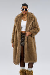 Manteau long chaud et tendance en fausse fourrure à col large