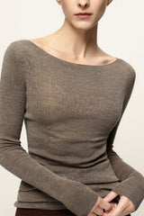 Sous-chemise minimaliste en laine à épaules dénudées et coupe ajustée