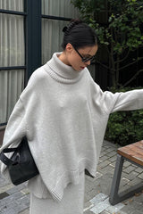 Pull oversize décontracté et minimaliste à col roulé