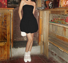 Robe courte mini bustier à volants froncés