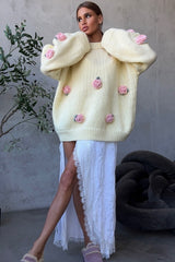 Pull en maille minimaliste à col rond et fleurs 3D