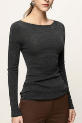 Sous-chemise minimaliste en laine à épaules dénudées et coupe ajustée