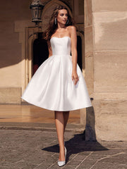 Robe de soirée simple en satin 