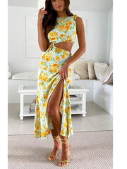 Robe sans manches arrivant à la taille 