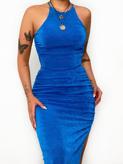 Robe plissée fendue dos nu à col halter unie 