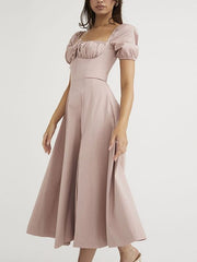 Robe fendue dos nu à manches bouffantes 