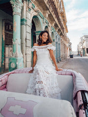Robe romantique en dentelle à volants et découpes, style swing 