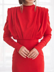 Robe de soirée élégante à col roulé et fente 